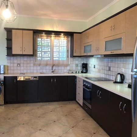 Melina Apartment Poros  Ngoại thất bức ảnh