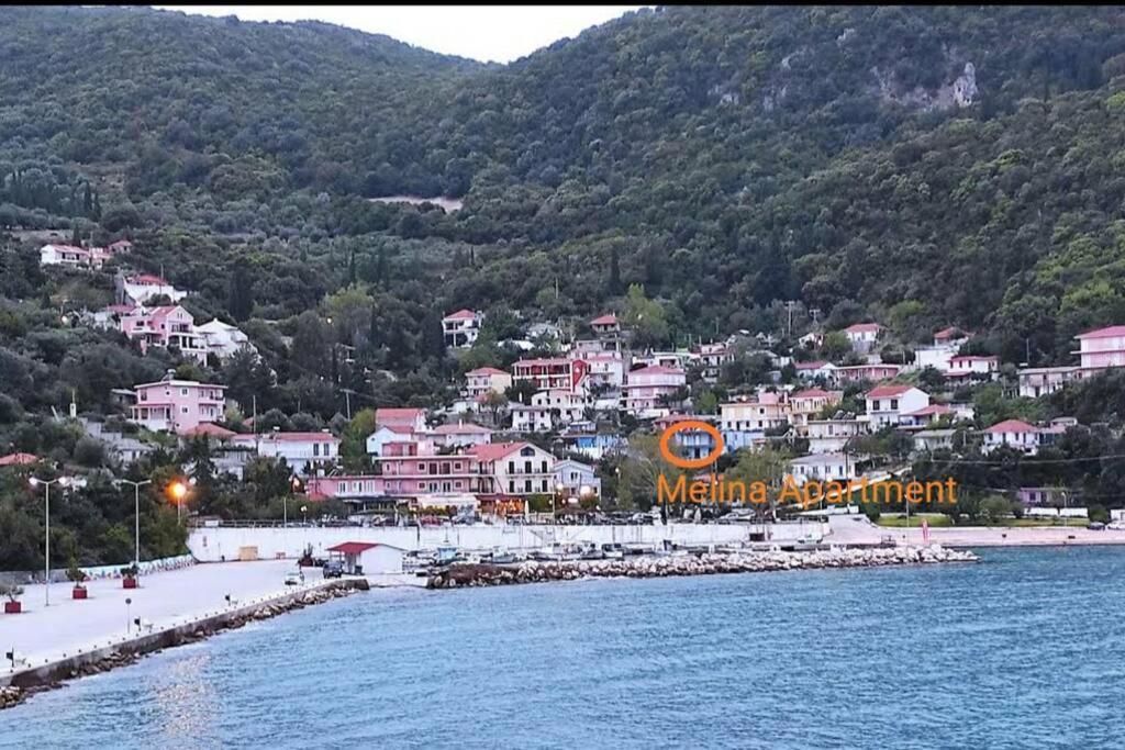 Melina Apartment Poros  Ngoại thất bức ảnh