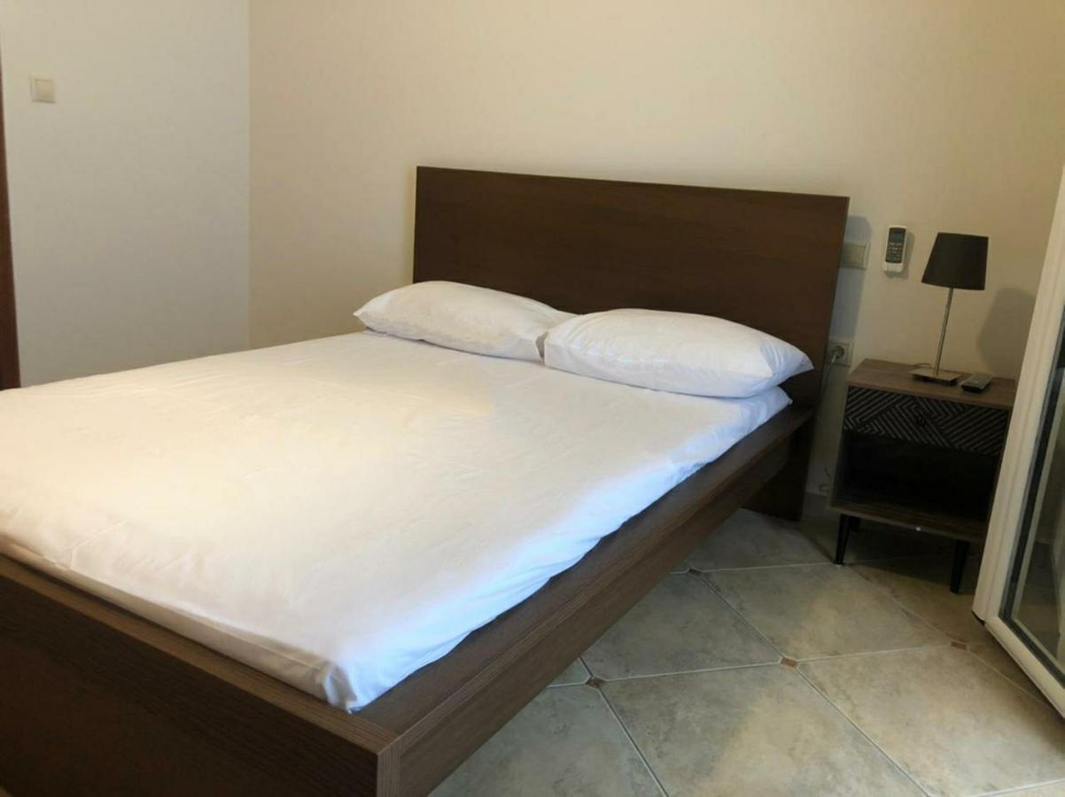 Melina Apartment Poros  Ngoại thất bức ảnh